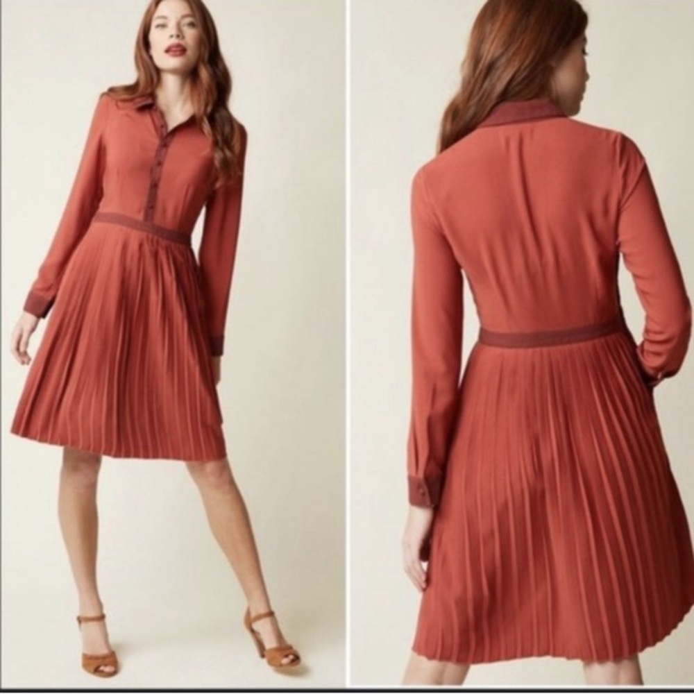 ModCloth Pleated Vintage Style Dress Lined Burnt Orange Long Sleeve Size S